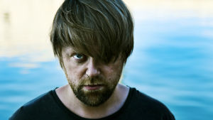 Antti Paalanens tredje skiva Meluta är nomerad till Nordiska Rådets musikpris 2016. Antti Paalanen är nominerad för Nordiska Rådets musikpris 2016.