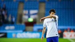 Roman Eremenko kom upp i 70 landskamper, med vilket han steg upp på en delad trettonde plats genom tiderna med ex-tränaren Mixu Paatelainen. Roman Eremenko, Norge-Finland, mars 2016.