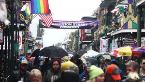 Under festivalen Mardi Gras på Bourbon Street i New Orleans 2014. Under festivalen Mardi Gras på Bourbon Street i New Orleans 2014.