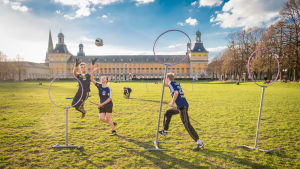 Nästan på riktigt. Såhär ser Hogwarts ut i filmversionen av Harry Potters värld. Quidditch-träning, Tyskland, våren 2016.