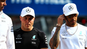 Det blev inget succékval för Mercedes. För Lewis Hamilton gick det åt skogen. Valtteri Bottas, Lewis Hamilton.
