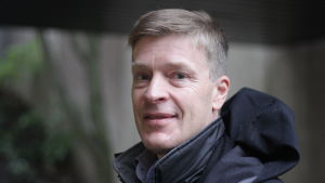 Professor Kim Wikström är glad att se att den affärsmodell han varit med och utveckla nu bär frukt vid Raumovarvet. Kim Wikström, professor i industriell ekonomi vid Åbo Akademi