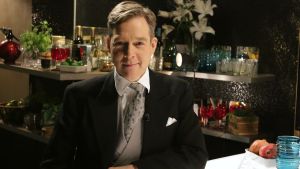 - Skådespelare känner sig väldigt ensamma då de ska förhandla om villkoren inför filmproduktioner, säger Riko Eklundh. Riku Eklundh iklädd jackett