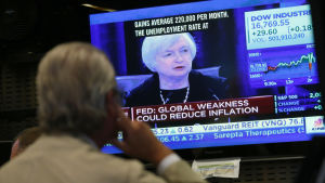 Janet Yellen för ett år sedan. Wall Street reagerar på beskedet från centralbanken.