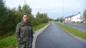 Päivi Korkealaakso vid Institutgatan där staden nu ska köpa mark av staten Planläggningsdirektör Päivi Korkealaakso vid Institutgatan där bostäder och kontor ska byggas.