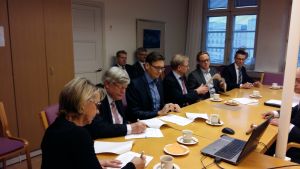 Samarbetsavtalet undertecknades av Päivi Mikkola, Kalervo Väänänen, Vesa Taatila, Mikko Hupa, Samuli Saarni och Örjan Andersson. Samarbetsavtalet undertecknades av Päivi Mikkola, Kalervo Väänänen, Vesa Taatila, Mikko Hupa, Samuli Saarni och Örjan Andersson.
