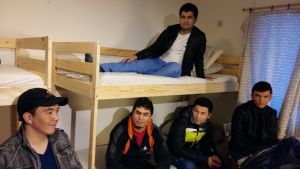 Afghanska asylsökande väntar på besked i Strömfors. Asylsökande afghaner i Strömfors
