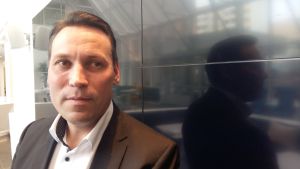 Jan Virkki. Jan Virkki, direktör för affärsverksamhetsdirektör för konsumenter på Elisa