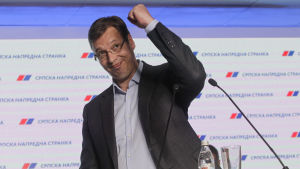 Serbiens president Aleksandar Vučić Vi fick en historisk seger, jublade premiärminister Aleksandar Vučić efter besked om det styrande Progressiva partiets framgång