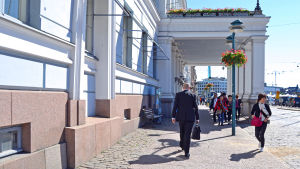 När Alho började i stadsfullmäktige 1980 kände hon att de kvinnliga ledamöter inte hade någon större makt - sex år senare nådde hon en milstolpe. Helsingfors stadshus.