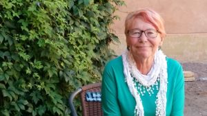 Gun Herranen är djupt involverad i firandet av Åbodagen. Gun Herranen, aktiv i Åbosamfundet