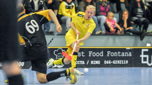 Knights Roni Saarinen gjorde två mål i förlustmatchen. (Arkivbild). Roni Saarinen, FBC Raseborg Knights.