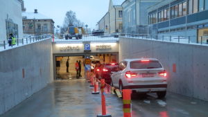 Parkeringen under torget i Jakobstad invigdes