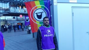 Öppen information, värdeliberalism och mångkultur är viktigt för Gweal Gweal Monykuany ställer upp för piratpartiet i kommunalvalet 2017.