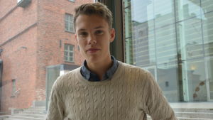 Alex Rauhala inleder sina juridikstudier har tänkt lyfta studielån för att bekosta studierna. Alex Rauhala som inleder sina juridikstudier har tänkt lyfta studielån för att bekosta studierna.