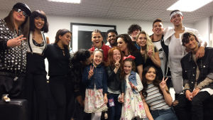 Dokumentissa seurataan miten ikuiseksi kakkoseksi leimatun Saara Aallon elämä muuttui X-Factor UK-finaalin jälkeen.