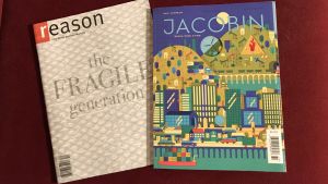 Två ledande tidskrifter i USA, Jacobin och Reason. Vänster- och högertidningar i USA, Reason och Jacobin