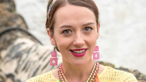 Morwenna (Jessica Ransom). Tohtori Martin Ellinghamin perheessä eletään kiireisiä ruuhkavuosia. Päärooleissa Caroline Catz ja Martin Clunes.