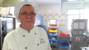 Marina Boxström undrar hur både praktikanter och lärare ska rymmas i samma restaurangkök. Marina Boxström.