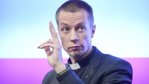 Ville auvinen Ville Auvinen kandiderar för posten som ärkebiskop