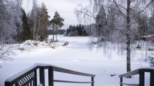 En sommarstuga i Sundom utanför Vasa med bilväg och västerstrand kostar strax under 200 000 euro. sommarstuga /fritidshus