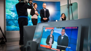 Kuuluttaja Anna-Liisa Tilus saa Viron itsenäisyyspäivän kunniaksi rinnalleen ETV:n uutisankkurin Margus Saarin.