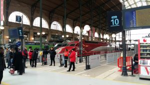 Under torsdagen är det demonstration mot regeringens reform angående statliga järnvägsbolaget Sncf. Flera franska fackförbund har meddelat att de ska strejka 35 gånger till under de kommande tre månaderna. Under torsdagen är det demonstration mot regeringens reform angående statliga järnvägsbolaget Sncf. Flera franska fackförbund har meddelat att de ska strejka 35 gånger till under de kommande tre månaderna.