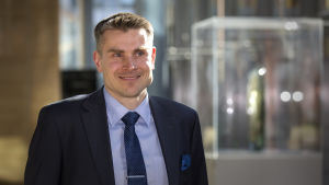 Jan von Gerich som är chefsanalytiker på Nordea tror att den finska ekonomin på kort sikt klarar sig bättre än många andra i Europa. Jan von Gerich, pääanalyytikko, Nordea