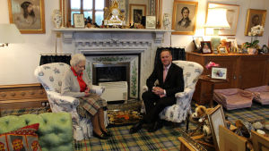 Kuningatar Elisabet perheineen viettää Skotlannin ylämailla aikaa kaukana kaikesta julkisuudesta.