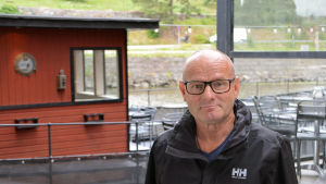 Matti Lehtonen tycker synd om yrkeschaufförerna, eftersom lagändringen kan förändra deras arbetsliv. Matti Lehtonen.