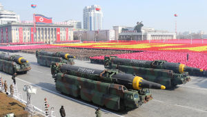 Nordkorea försöker igen visa musklerna med nya test och provskjutningar, menar experter. Missilerna som utvecklas nära Pyongyang är modernare versioner av missiltypen Hwasong-15 som kan nå den amerikanska östkusten, inklusive Washington