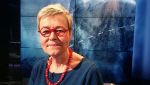 Susanna Ginman är Märta Tikkanens dotter och intressebevakare. Susanna Ginman är chef för ledarredaktionen på Hufvudstadsbladet.