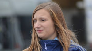Carolina Krokvik började rida när hon var sex år. Carolina Krokvik är travkusk.
