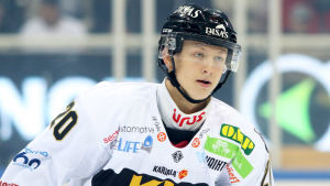 17 poäng på 19 matcher räcker till en nionde plats i FM-ligans poängliga för Aleksi Heponiemi. 17 poäng på 19 matcher räcker till en nionde plats i FM-ligans poängliga för Aleksi Heponiemi.