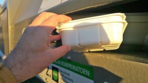 Carl-Eric Wilén ser att det största problemet med plast är hur vi människor hanterar det Plast