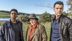 Jacqueline Williams (Ibinabo Jack), Vera Stanhope (Brenda Blethyn) ja Aiden Healy (Kenny Doughty). Ylikomisario Vera Stanhope jatkaa uusien tutkimusten parissa. Palkittu Brenda Blethyn pääroolissa.
