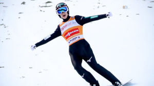 Ryoyu Kobayashi dominerar i världscupen.