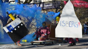 Arkivbild från Fastlaskiainen 2019. De senaste åren har det blivit allt lättare att välja alkoholfritt på studieevenemang. fastlaskiainen i åbo 2019 - isberg och titanic