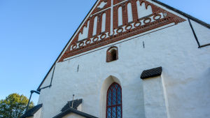 Här ordnas det snart gudstjänst igen, men med säkerhetsavstånd. (Arkivbild.) Den västra gaveln till Borgå domkyrka.