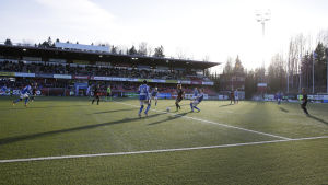 Herrlagets konkurs drabbade även damlaget hårt. PK-35 mot RoPS i herrligan 2016.