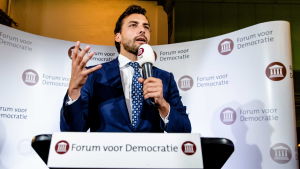 Ledaren för högerpopulistiska FvD, Thierry Baudet, talade vid partiets valvaka i Amsterdam. Ledaren för högerpopulistiska FvD, Thierry Baudet, talade vid partiets valvaka i Amsterdam.