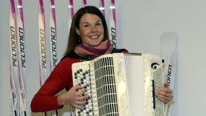 Mona-Liisa Nousiainen var även en skicklig och prisbelönad musiker. Bild från 2013. Mona-Liisa Nousiainen var även en skicklig och prisbelönad musiker. Bild från 2013.