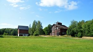 Som ung jordbrukare krävs det investeringar och nytänk, säger Joel Rappe. Olsböle gård.