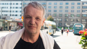 Framtidsforskaren Osmo Kuusi. Porträtt på framtidsforskaren och docenten Osmo Kuusi