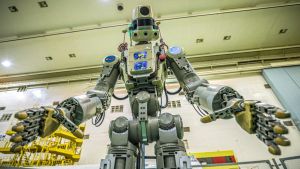 Den ryska humanoida roboten Fedor, eller Skybot F-850, är den första robot som har varit kommendör på ett ryskt rymdskepp. Då Soyuz MS-14 åkte till den internationella ryndstationen ISS i augusti var det Fedor som övervakade och rapporterade om förhållandena under den annars obemannade rymdfärden. Den ryska humanoida roboten Fedor, eller Skybot F-850
