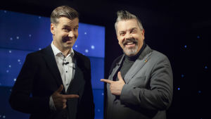 Alf Rehn gästar Daniel Olin. Alf Rehn tillsammans med Daniel Olin i hans studio.