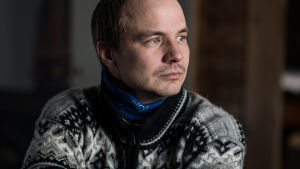 Poronhoitaja, toimittaja Aslak Paltto kuvasi poronhoitajien arkea Saamenmaalla yhdeksän vuoden ajan.