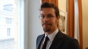 Erno Mähönen är specialsakkunnig vid Arbets- och näringsministeriet. Erno Mähönen är specialsakkunnig vid Arbets- och näringsministeriet.