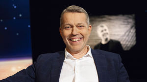 Sören Lillkung är musiker, operasångare och vd för Svenska kulturfonden. Sören Lillkung gästar Daniel Olin.