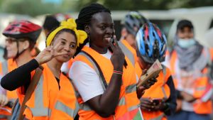 För en vecka sedan deltog kvinnor från Sudan och andra länder i ett jippo i Khartoum för att främja cyklandet. Cykling har tidigare ansetts opassande för kvinnor i Sudan. För en vecka sedan deltog kvinnor från Sudan och andra länder i ett jippo i Khartoum för att främja cyklandet. Cykling har tidigare ansetts opassande för kvinnor i Sudan.